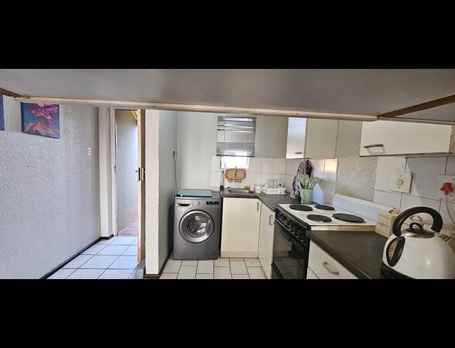 2 BEDROOM TOWNHOUSE FOR SALE IN RANDHART